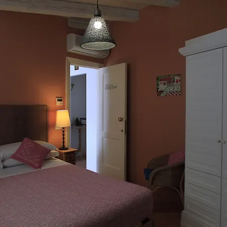 La Piazza - ポルト・ラファエル