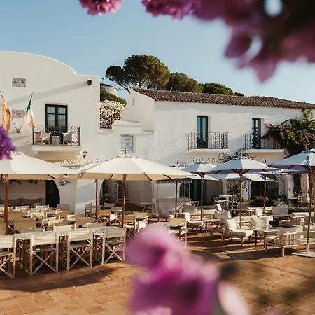 La Piazza - 3*